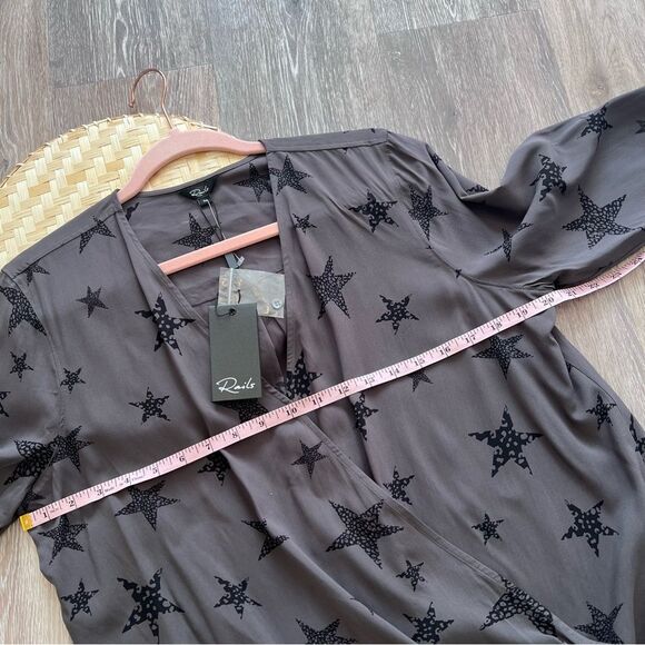 Nwt rails Hillary‎ crossover blouse cheetah stars women’s size M - Picture 5 of 8